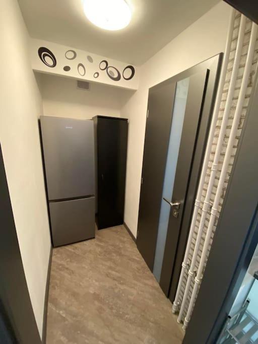 Extra Sok Szobas Apartman Kozpontjaban