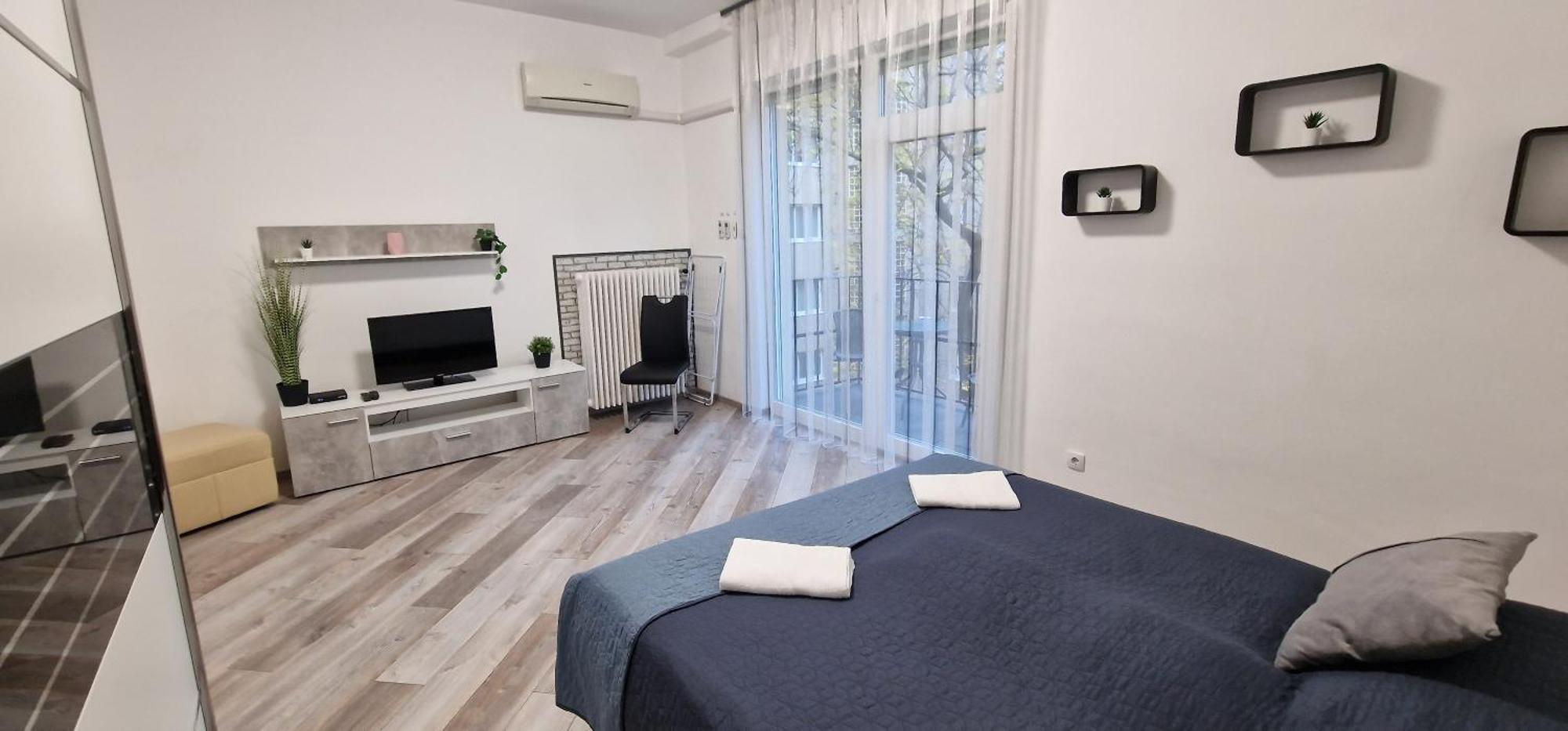 Extra Sok Szobas Apartman Kozpontjaban Apartment Budapest
